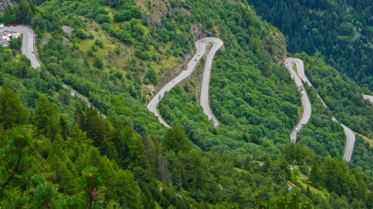 Cățărări legendare din Turul Franței – Alpii