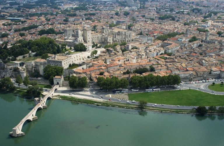 Avignon – al doilea oraș al papalității