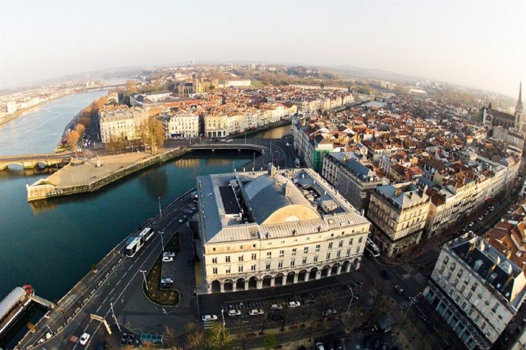 Bayonne