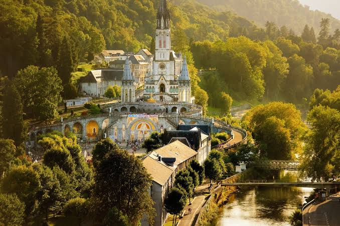 Lourdes
